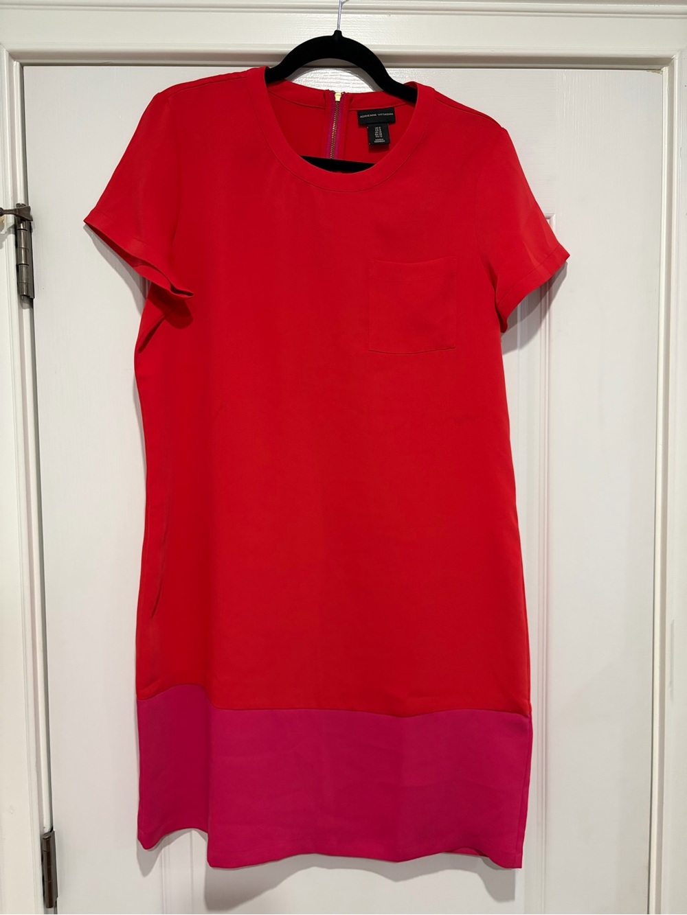 Adrienne Vittadini Colorblock Short Sleeve Shift Dress (8) - Picture 2 of 7